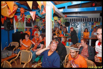 Disco Train BeachParty, Late Night Oranje exit Edition 21 juni _ Fotograaf: Lourens Rolograaf.nl