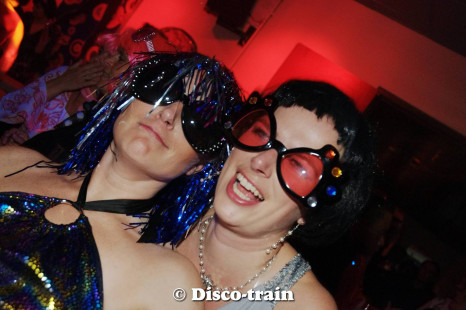 disco-train25200113