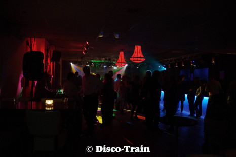 disco-train25200134