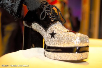 disco-train-5-2-2011-0012