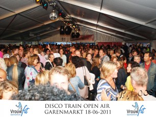 053.-Disco-train-open-air-Garenmarkt