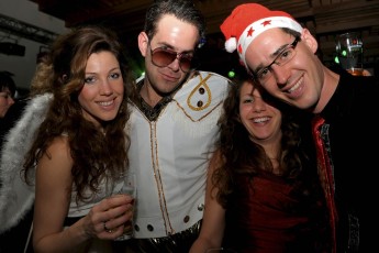 Disco-Train X-MAS DISCO & CLASSICS PARTY Disco & Classics Party in kerstfeer bij Dekker Sport & Party " Dekker Sport & Party Warmond / Disco-Train Evenementen Foto: René Pieterse