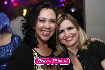 DISCO-TRAIN X-MAS DISCO & CLASSICS PARTY in kerstfeer bij Dekker Sport & Party Warmond / Disco-Train Evenementen Foto: Marcel Verheggen