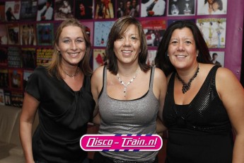 DISCO-TRAIN X-MAS DISCO & CLASSICS PARTY in kerstfeer bij Dekker Sport & Party Warmond / Disco-Train Evenementen Foto: Marcel Verheggen