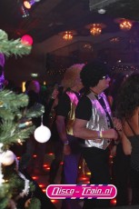 DISCO-TRAIN X-MAS DISCO & CLASSICS PARTY in kerstfeer bij Dekker Sport & Party Warmond / Disco-Train Evenementen Foto: Marcel Verheggen