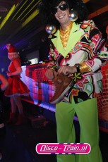 DISCO-TRAIN X-MAS DISCO & CLASSICS PARTY in kerstfeer bij Dekker Sport & Party Warmond / Disco-Train Evenementen Foto: Marcel Verheggen