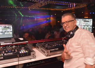 Amstelveen Disco Train Johan Club NovelleE.J.Bruinekool Fotografie Hilversum Copyright naamsvermelding verplicht lid NVJ. Berlagelaan 62, 1222JZ, Hilversum, Nederland, tel. 31(0)356850950, fax. 31 356479199