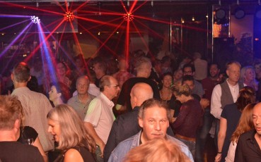 Amstelveen Disco Train Johan Club NovelleE.J.Bruinekool Fotografie Hilversum Copyright naamsvermelding verplicht lid NVJ. Berlagelaan 62, 1222JZ, Hilversum, Nederland, tel. 31(0)356850950, fax. 31 356479199