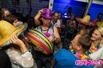 Disco-Train-Beachparty-People-2016-4447-1KL