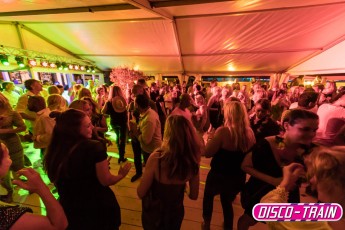 Disco-Train-Beachparty-People-2016-4519-1KL