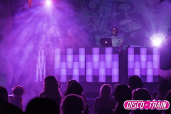 Disco-Train-Backstage-03-09-2016-5856-1klt