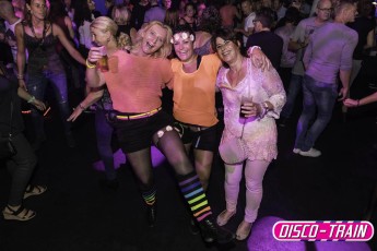 Disco-Train-Backstage-03-09-2016-5867-1klt