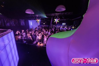 Disco-Train-Backstage-03-09-2016-5872-1klt