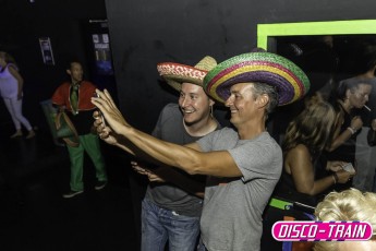 Disco-Train-Backstage-03-09-2016-5916-1klt