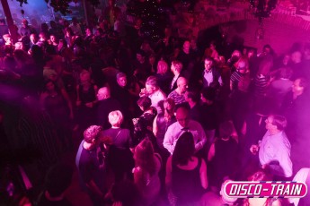 Disco-Train-NYP-8484-1klt