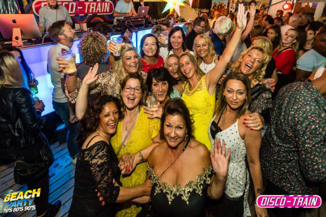 20190713-DiscoTrain-Strandtent14-708090s-party-3193-1klb