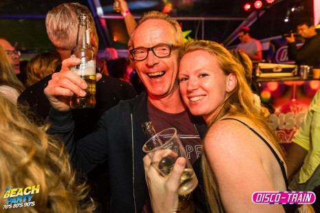 20190713-DiscoTrain-Strandtent14-708090s-party-3210-1klb