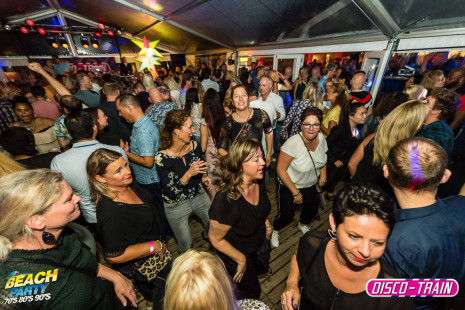 20190713-DiscoTrain-Strandtent14-708090s-party-3313-1klb