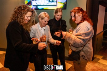 20220409-Par-pa-fotorgafie-Disco-Train-Extended_edition-OLearys-1917-1kl