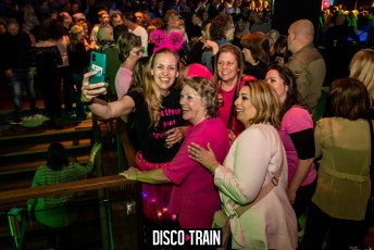 20220409-Par-pa-fotorgafie-Disco-Train-Extended_edition-OLearys-2297-1kl