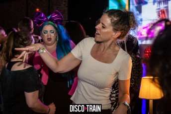 20220409-Par-pa-fotorgafie-Disco-Train-Extended_edition-OLearys-2411-1kl
