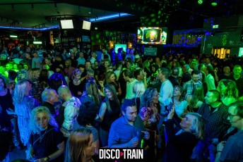 20220409-Par-pa-fotorgafie-Disco-Train-Extended_edition-OLearys-2532-1kl