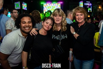 20220409-Par-pa-fotorgafie-Disco-Train-Extended_edition-OLearys-2795-1kl