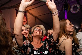 20220514-Par-pa-fotografie-DiscoTrain-Strandtent14-Beachparty-708090-3531-1kl