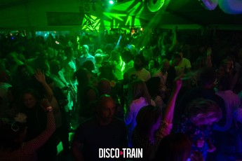 20220514-Par-pa-fotografie-DiscoTrain-Strandtent14-Beachparty-708090-3540-1kl