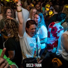 20220514-Par-pa-fotografie-DiscoTrain-Strandtent14-Beachparty-708090-3563-1kl