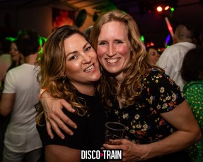 20220514-Par-pa-fotografie-DiscoTrain-Strandtent14-Beachparty-708090-3844-1kl