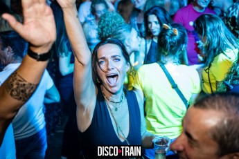 20220827-Par-pa-fotografie-Disco_Train-708090-XL-Strandtent14-3157-1kl