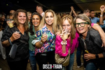 20220827-Par-pa-fotografie-Disco_Train-708090-XL-Strandtent14-3271-1kl