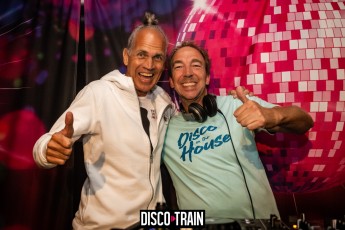 20220827-Par-pa-fotografie-Disco_Train-708090-XL-Strandtent14-3399-1kl