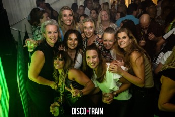 20220827-Par-pa-fotografie-Disco_Train-708090-XL-Strandtent14-3402-1kl