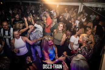 20220827-Par-pa-fotografie-Disco_Train-708090-XL-Strandtent14-3443-1kl
