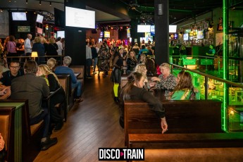 20221015-Par-pa-fotografie-Disco-Train-Olearys-708090sparty-8425-1kl
