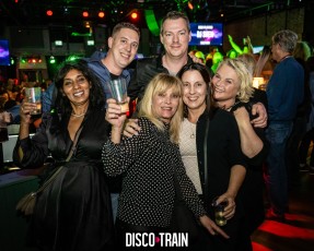 20221015-Par-pa-fotografie-Disco-Train-Olearys-708090sparty-8736-1kl