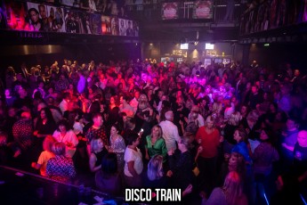 20221029-Par-pa-fotografie-Disco-Train-Bibelot-708090party-3070-1kl