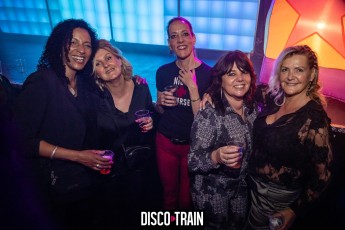 20221029-Par-pa-fotografie-Disco-Train-Bibelot-708090party-3098-1kl