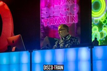 20221029-Par-pa-fotografie-Disco-Train-Bibelot-708090party-3157-1kl