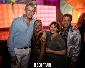 20221029-Par-pa-fotografie-Disco-Train-Bibelot-708090party-3173-1kl