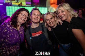 20221029-Par-pa-fotografie-Disco-Train-Bibelot-708090party-3185-1kl