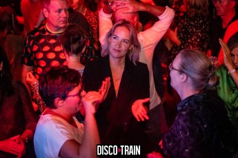20221029-Par-pa-fotografie-Disco-Train-Bibelot-708090party-3271-1kl