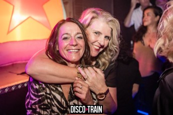 20221029-Par-pa-fotografie-Disco-Train-Bibelot-708090party-3301-1kl