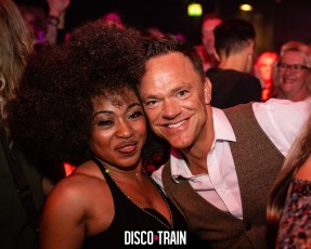 20221029-Par-pa-fotografie-Disco-Train-Bibelot-708090party-3313-1kl