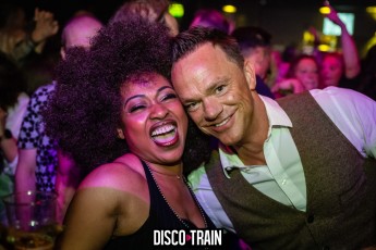 20221029-Par-pa-fotografie-Disco-Train-Bibelot-708090party-3315-1kl
