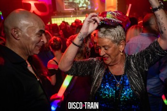 20221029-Par-pa-fotografie-Disco-Train-Bibelot-708090party-3382-1kl
