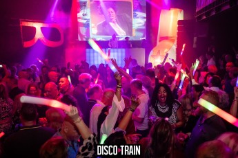 20221029-Par-pa-fotografie-Disco-Train-Bibelot-708090party-3398-1kl