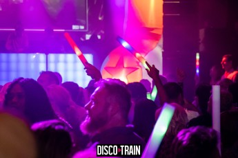 20221029-Par-pa-fotografie-Disco-Train-Bibelot-708090party-3404-1kl